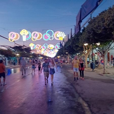 Apto A 5 Min A Pie De La Playa Малага Екстер'єр фото